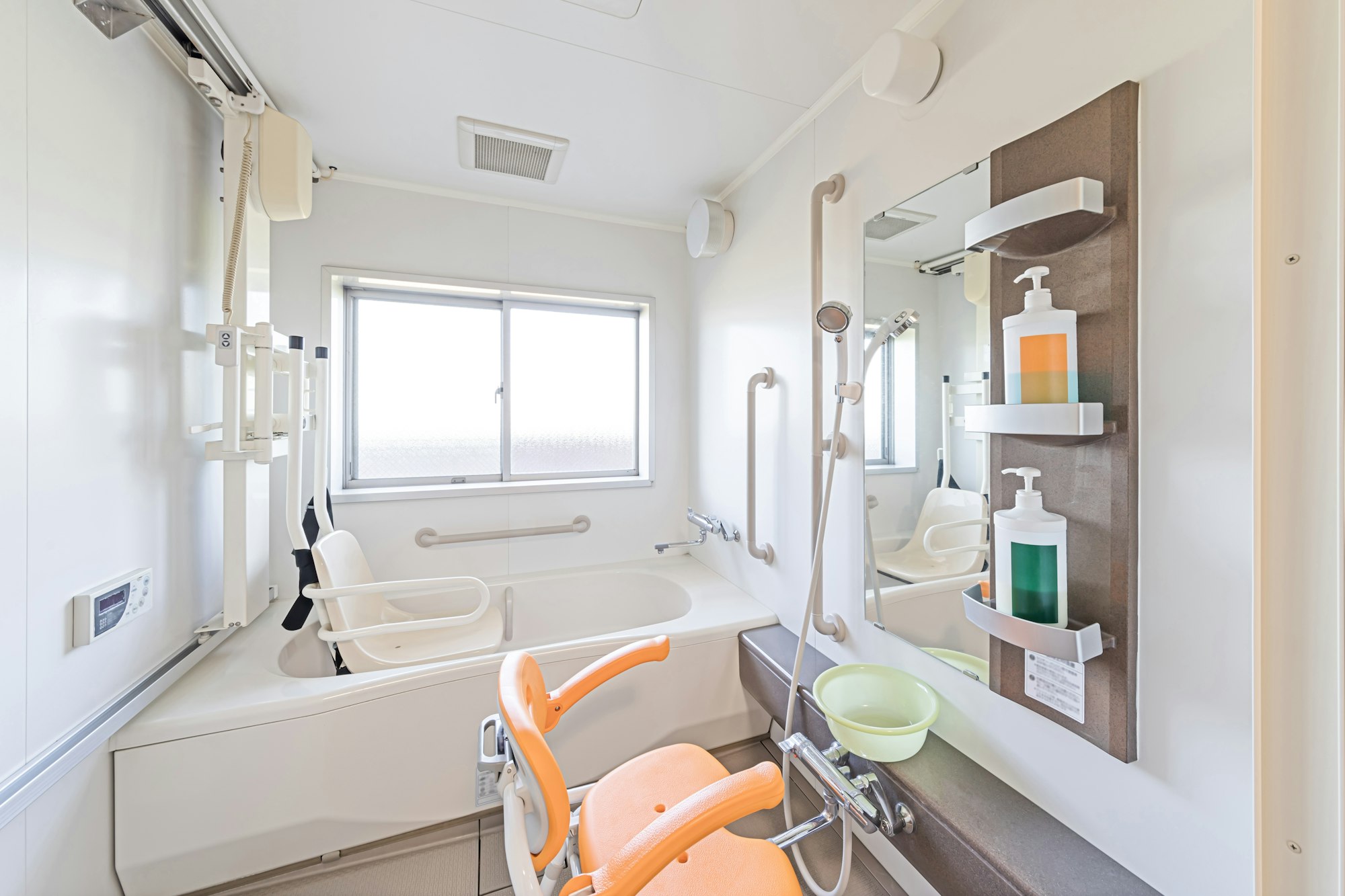 Bathing equipment for long-term care facilities